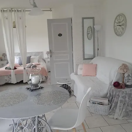 Le Petit Normand 15 Kilometres De Honfleur * Manneville-la-Raoult